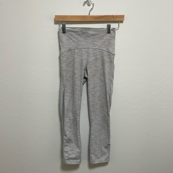 Lululemon Gray Mesh Panel Leggings Size 4 - Picture 1 of 7
